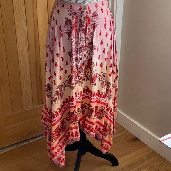 Angie, Long, Asymmetrical Hankercheif Skirt. Boho Chic! Small. Never been worn! - Picture 8 of 14